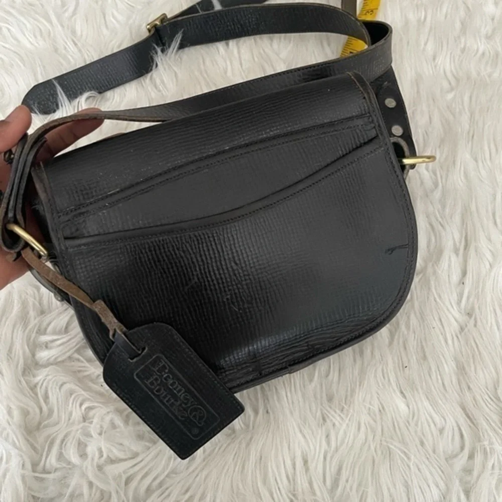 RARE 1980s Dooney & bourke leather saddle bag with RiRi zipper - Picture 5 of 11